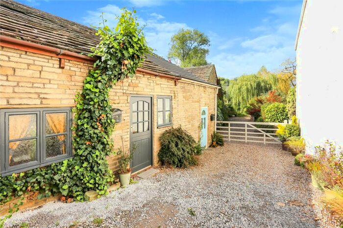 1 Bedroom Terraced House To Rent In Wellington Road, Bollington, Macclesfield, Cheshire, SK10