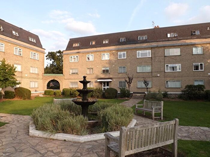 2 Bedroom Flat For Sale In Orchard Court, Stonegrove, Edgware, HA8