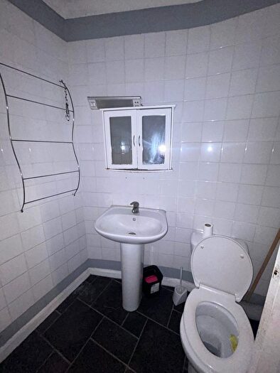 2 Bedroom Flat To Rent In , LU4