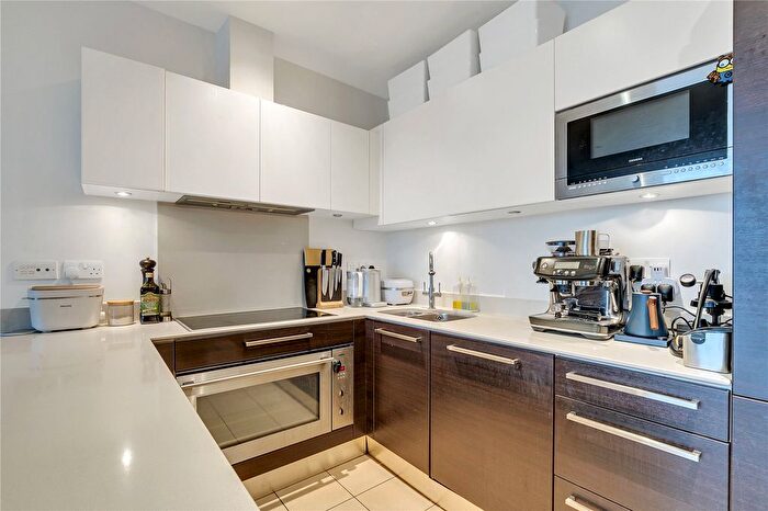 2 Bedroom Flat For Sale In Ensign House, Juniper Drive, London, SW18