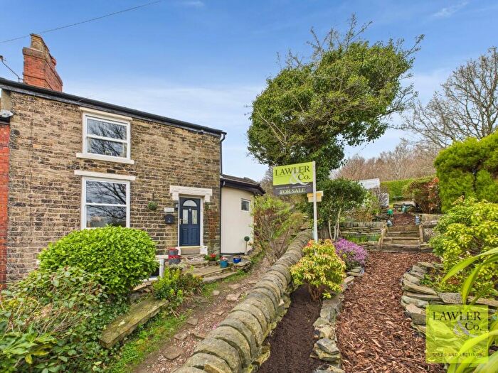 2 Bedroom Cottage For Sale In Hillside, Romiley, Stockport, Cheshire, SK6