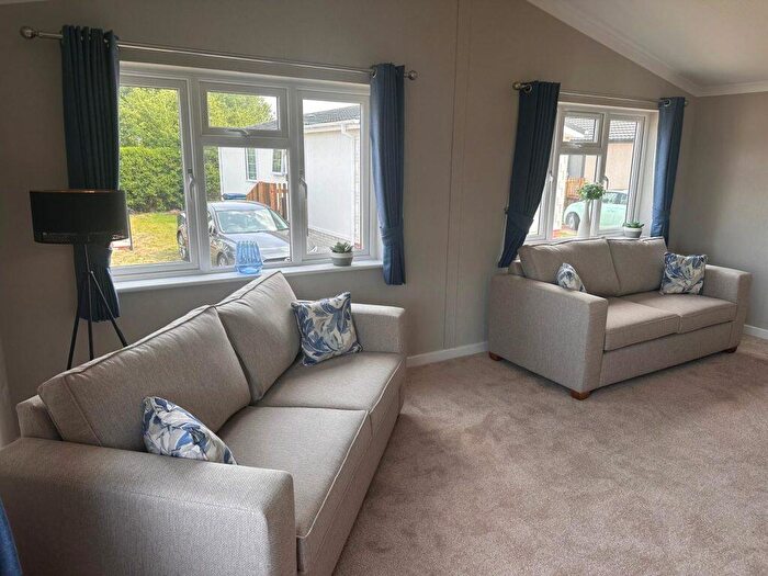 2 Bedroom Park Home For Sale In Rookery Drove Residential Park, IP28