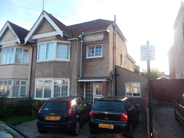 6 Bedroom Semi Detached House To Rent In Blenheim Gardens, Southampton, SO17