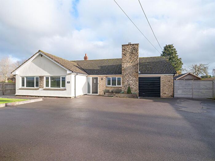 5 Bedroom Detached Bungalow For Sale In Stanton St. Quintin, Chippenham, SN14