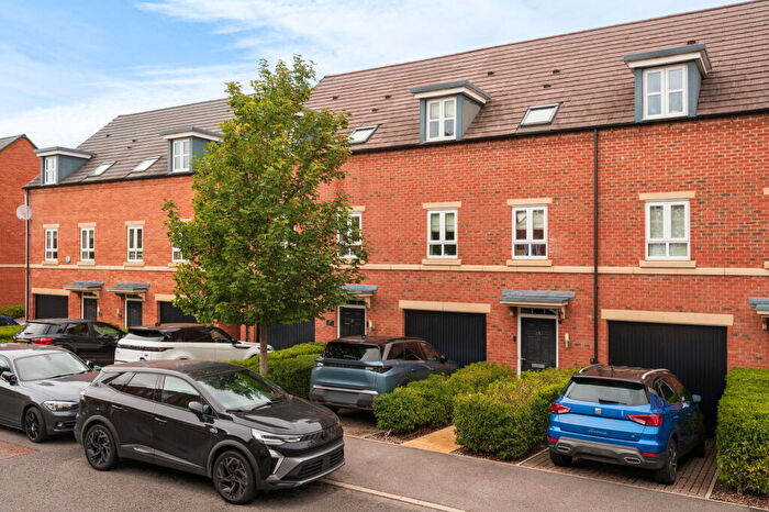 3 Bedroom Terraced House For Sale In Fetlock Drive, Newbury, RG14