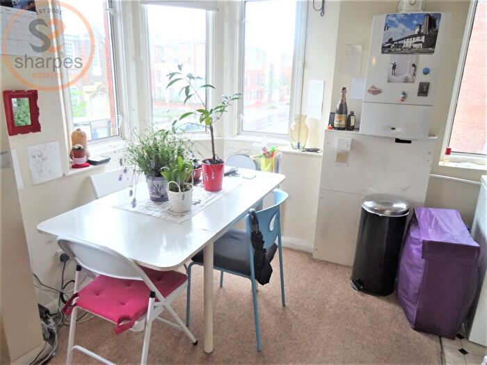 1 Bedroom Flat To Rent In Kingston Road, Wimbledon, London, SW20