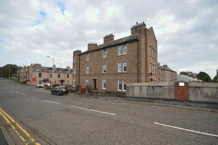 2 Bedroom Flat To Rent In Claypotts Road, Broughty Ferry, Dundee, DD5