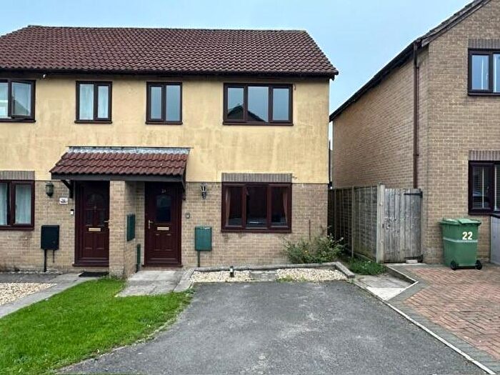 3 Bedroom Semi-Detached House For Sale In Society Road, Shepton Mallet, BA4