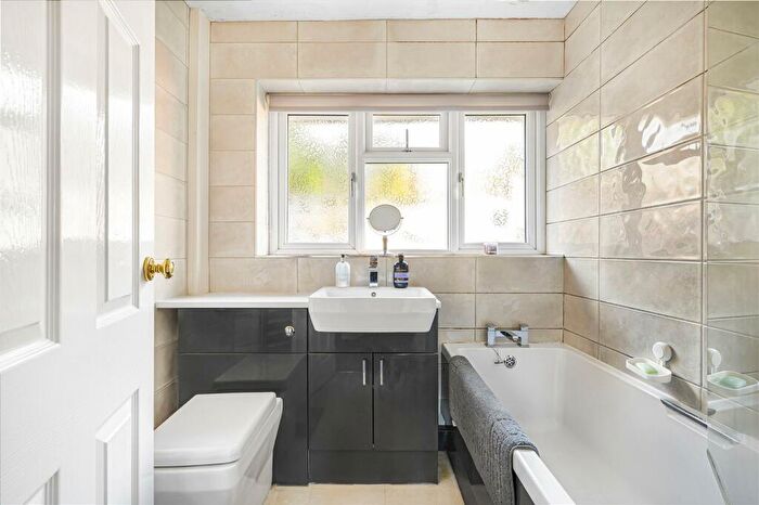 2 Bedroom Detached Bungalow For Sale In Kennedy Way, Newhaven, BN9