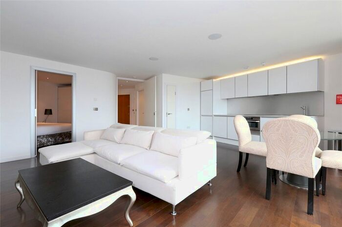 1 Bedroom Flat To Rent In Islington On The Green, A Islington Green, Angel, Islington, London, N1