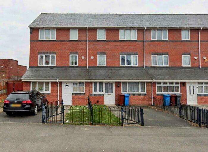 5 Bedroom Terraced House To Rent In Wheler Street, Manchester, M11