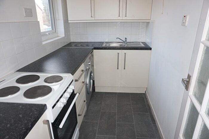 1 Bedroom Flat To Rent In Marsh Close, Leicester, LE4