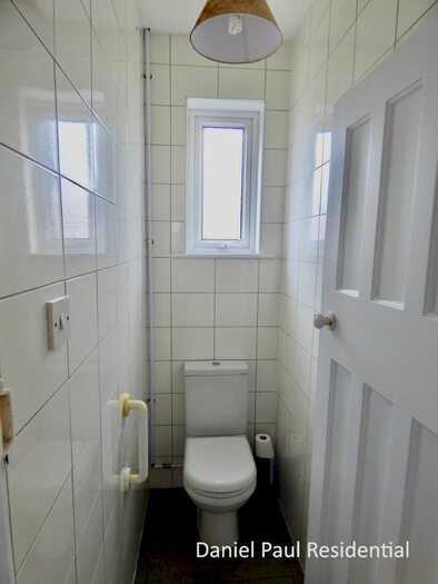 3 Bedroom End Of Terrace House For Sale In Blondin Avenue, London, W5