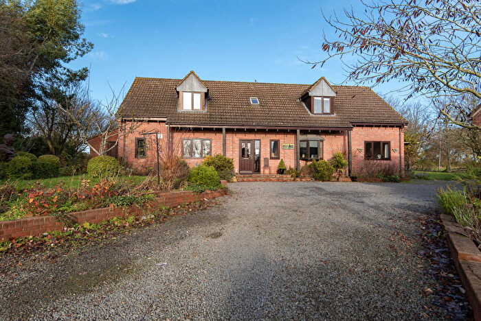 5 Bedroom Detached House For Sale In Aveland Way, Aslackby, Bourne, NG34