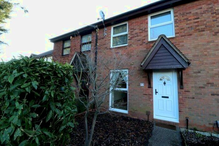 3 Bedroom Property To Rent In Aldridge Close, Chelmsford, CM2