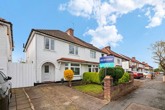 3 Bedroom Semi Detached House For Sale In Nestles Avenue, Hayes, UB3