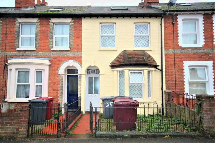 5 Bedroom Terraced House To Rent In Hatherley Road, Reading - Gas Included, RG1