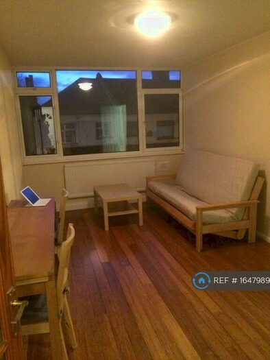1 Bedroom Flat To Rent In Wall End Court, London, E6