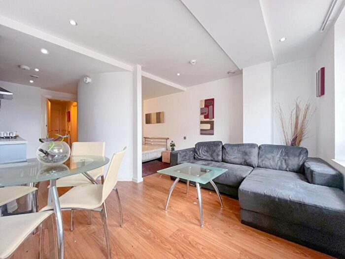 Flat To Rent In Basilica, King Charles Street, Leeds, LS1