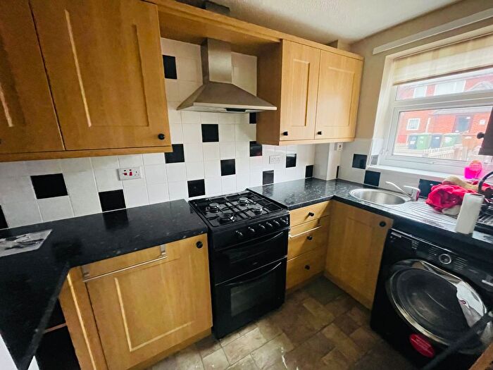 1 Bedroom Maisonette To Rent In Phoenix Rise, Darlaston, Wednesbury, WS10