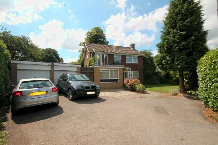 4 Bedroom Detached House To Rent In Woodfield Lane, Ashtead, KT21