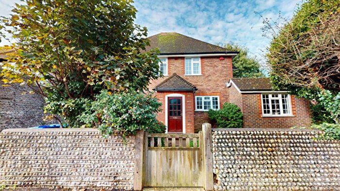 4 Bedroom Detached House To Rent In Christchurch Road, Worthing, BN11