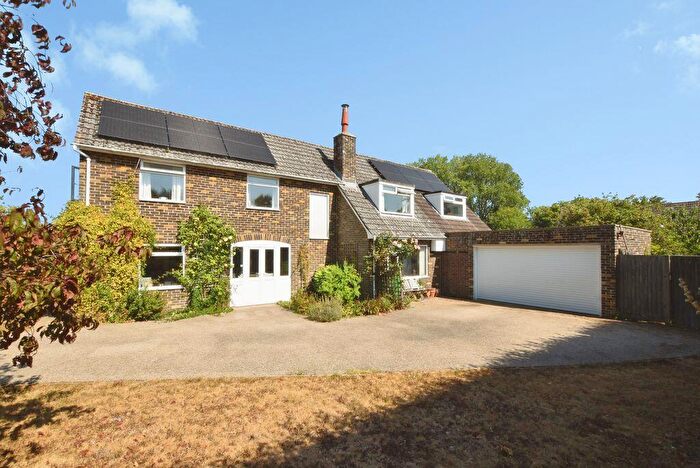 4 Bedroom Detached House For Sale In The Croft, Bishopstone **Video Tour**, SP5