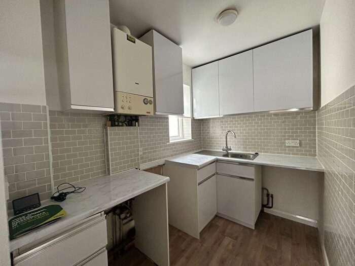 1 Bedroom Flat To Rent In Greenford, UB6