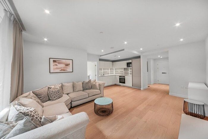 2 Bedroom Flat To Rent In Lockgate Road, London, SW6