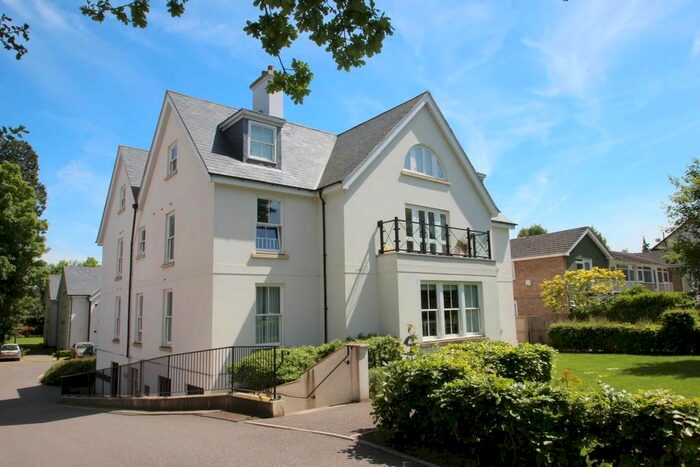 2 Bedroom Flat To Rent In Reigate Hill, Reigate RH2