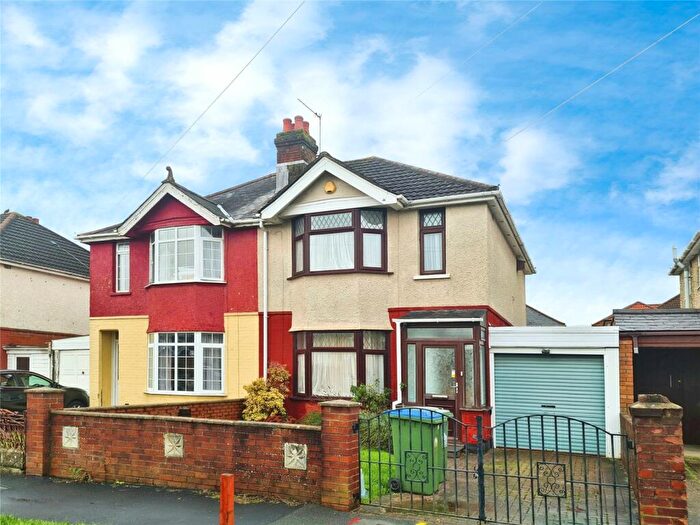 3 Bedroom Semi-Detached House To Rent In Lancaster Road, Southampton, Hampshire, SO16