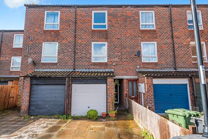 3 Bedroom Terraced House For Sale In Carteret Way, London, SE8
