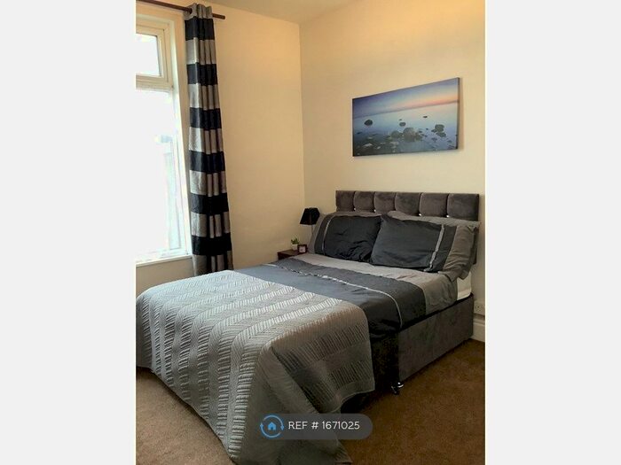 Studio To Rent In Cholmley Street, Hull, HU3