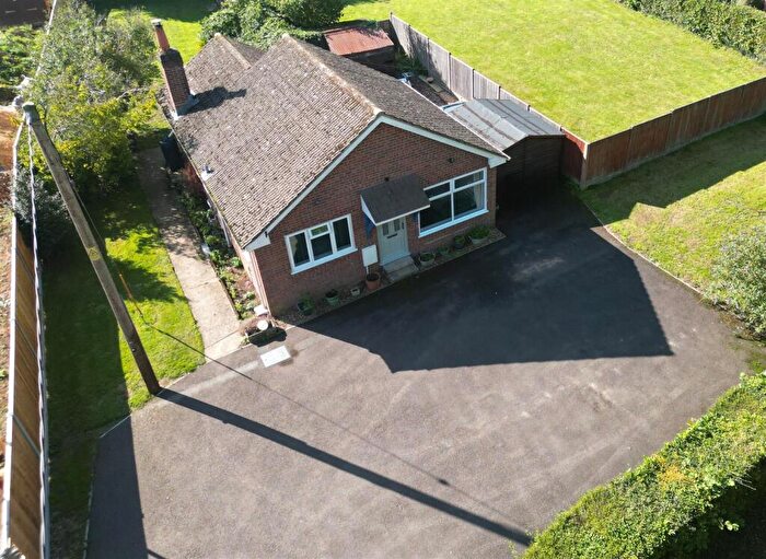 Bungalow For Sale In Andover Road, Oakley, Basingstoke, RG23