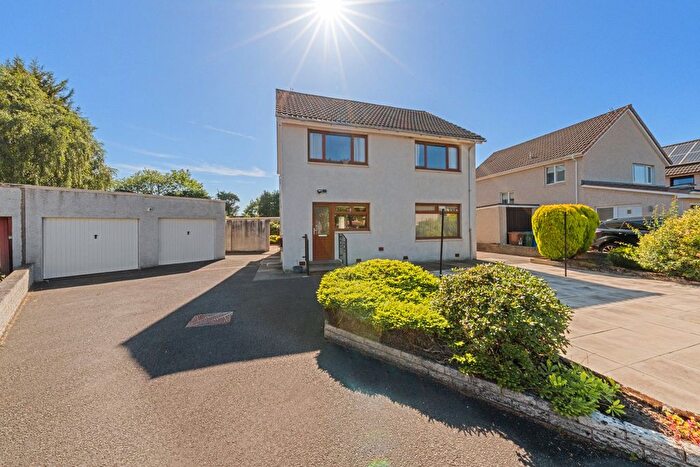 5 Bedroom Detached House For Sale In Thistle Avenue, Grangemouth, FK3