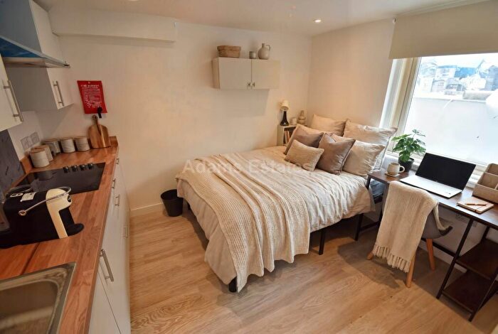 Studio To Rent In Cambridge Street, Reading, RG1