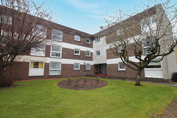 1 Bedroom Flat For Sale In Flat / Greenlaw Dive, Paisley, PA1