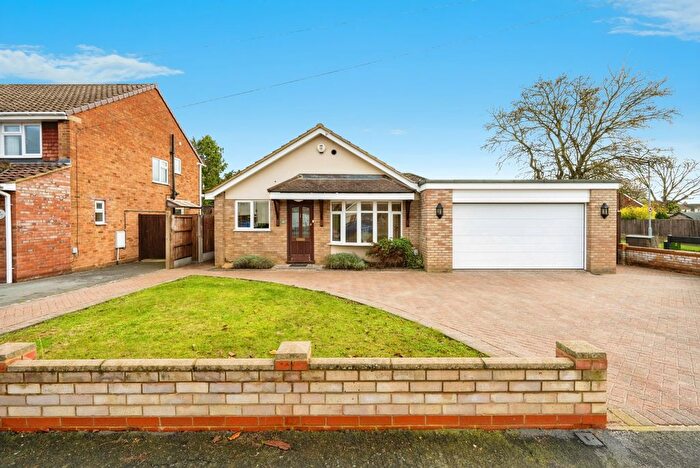 3 Bedroom Bungalow For Sale In Heronscroft, Bedford, Bedfordshire, MK41