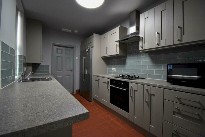 5 Bedroom Terraced House To Rent In Raddlebarn Road Selly Oak, B29