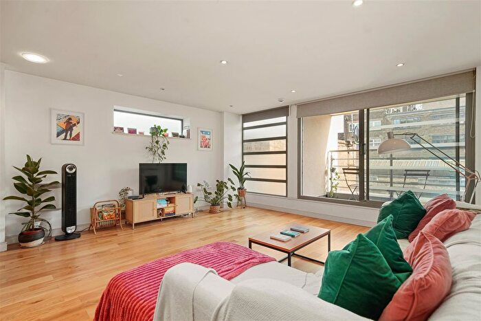 1 Bedroom Flat For Sale In Garden Walk, Shoreditch, EC2A