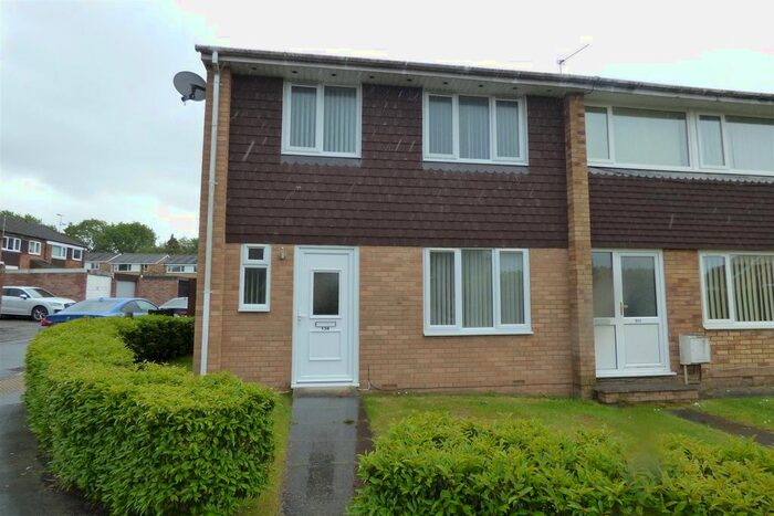 3 Bedroom End Of Terrace House To Rent In Avon Way, Thornbury, Bristol, BS35