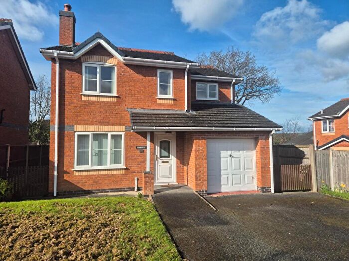 3 Bedroom Detached House For Sale In Cae Castan, Ruthin, LL15