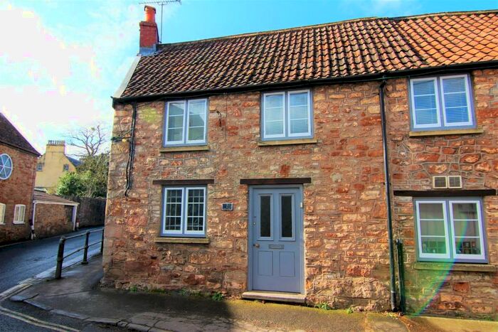 3 Bedroom Flat To Rent In High Street, Chew Magna, BS40