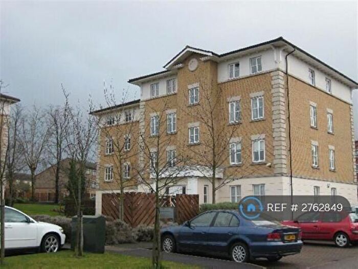 2 Bedroom Flat To Rent In Monkwood Close, Romford, RM1