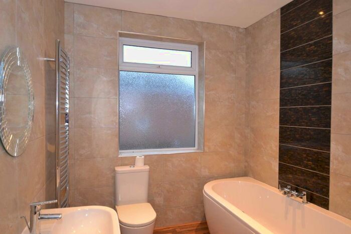 2 Bedroom Apartment To Rent In Closefield Grove, Monkseaton, NE25