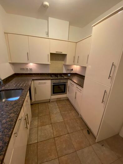 2 Bedroom Maisonette To Rent In Fairlight Road, Hastings, TN35