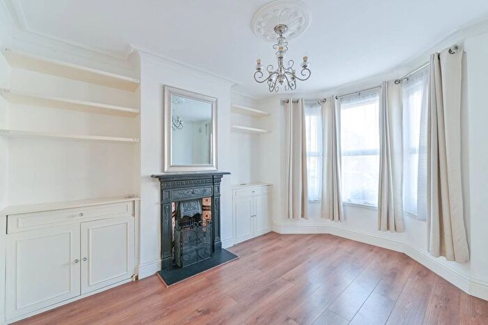 4 Bedroom Property To Rent In Moffat Road, Thornton Heath, CR7