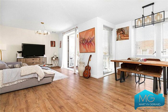 2 Bedroom Apartment To Rent In Coxwell Boulevard, Mill Hill, London, NW9