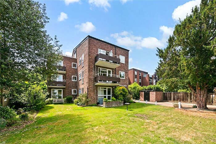 5 Bedroom Flat For Sale In Broom Road, Teddington, TW11