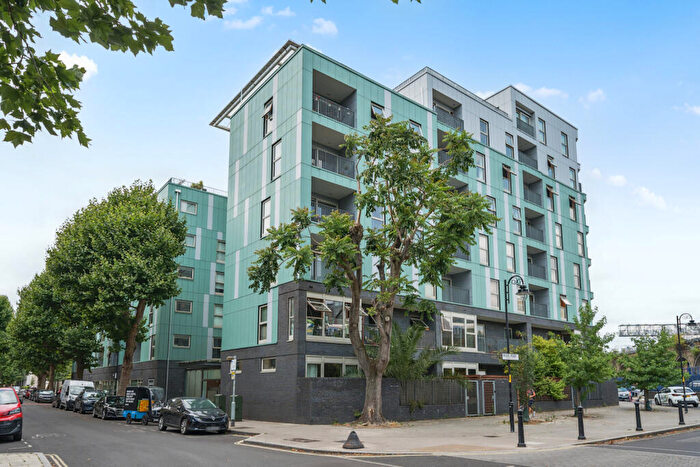 1 Bedroom Apartment For Sale In Enid Street, London, SE16